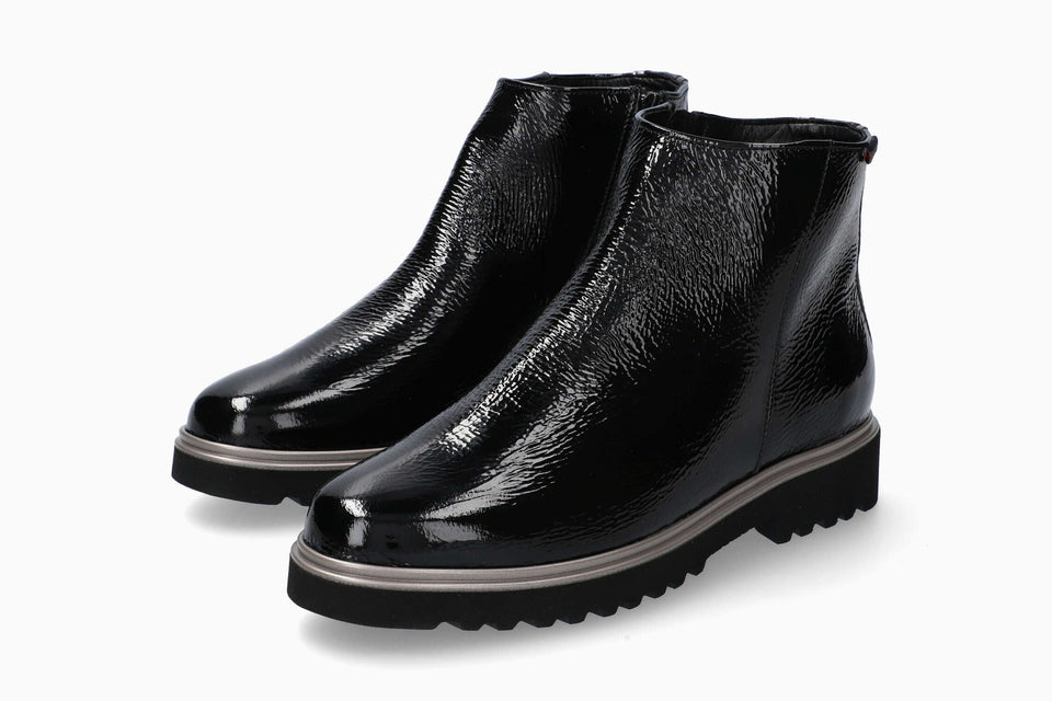 Sorencia - Black | M4CY