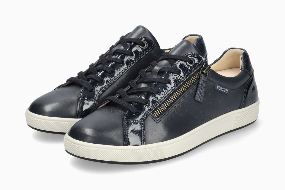 Nikita - Navy | M7OW