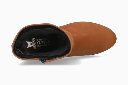 Agatha - Hazelnut | M3VB