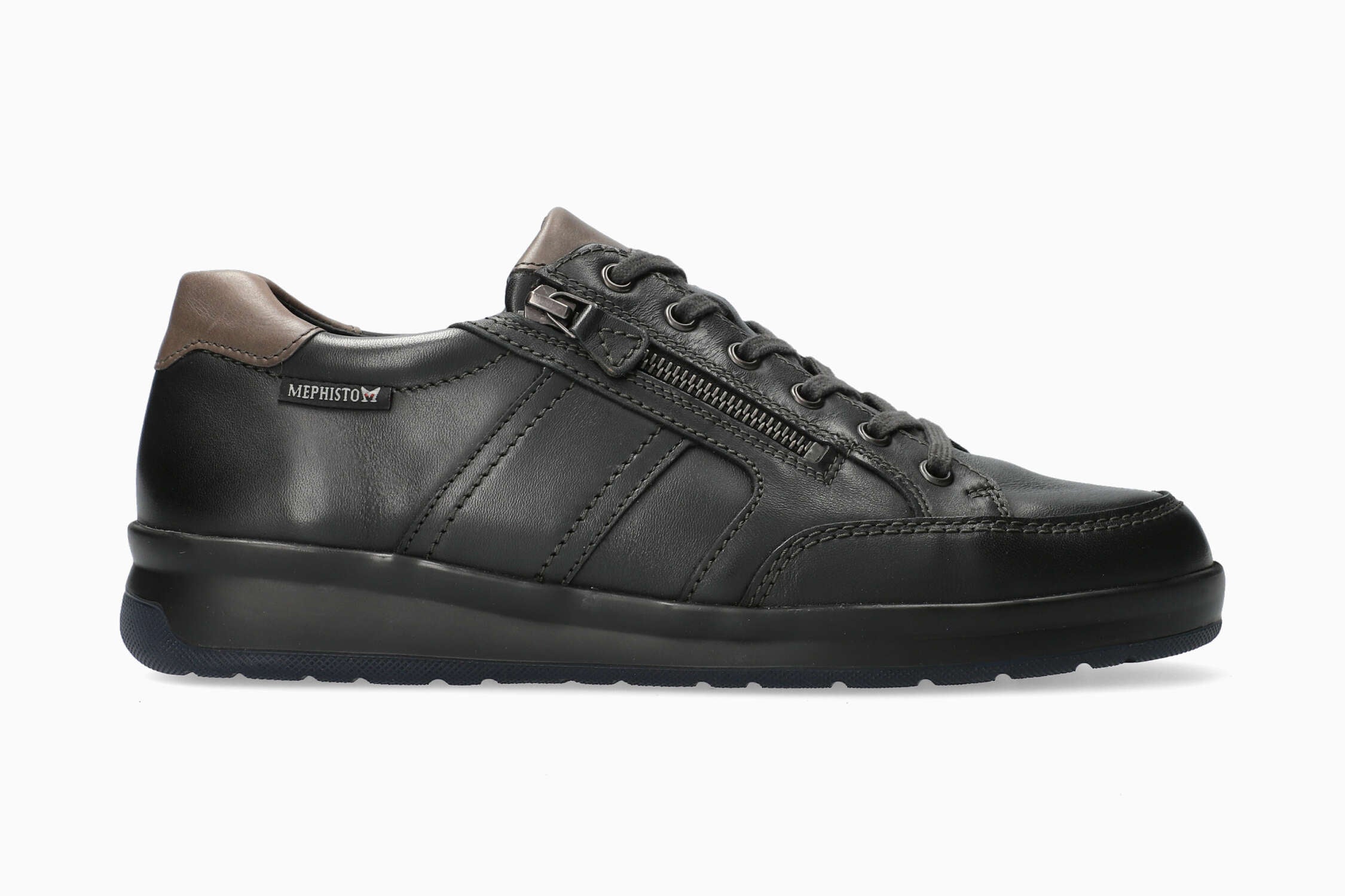 Lisandro W. - Black | M2UQ