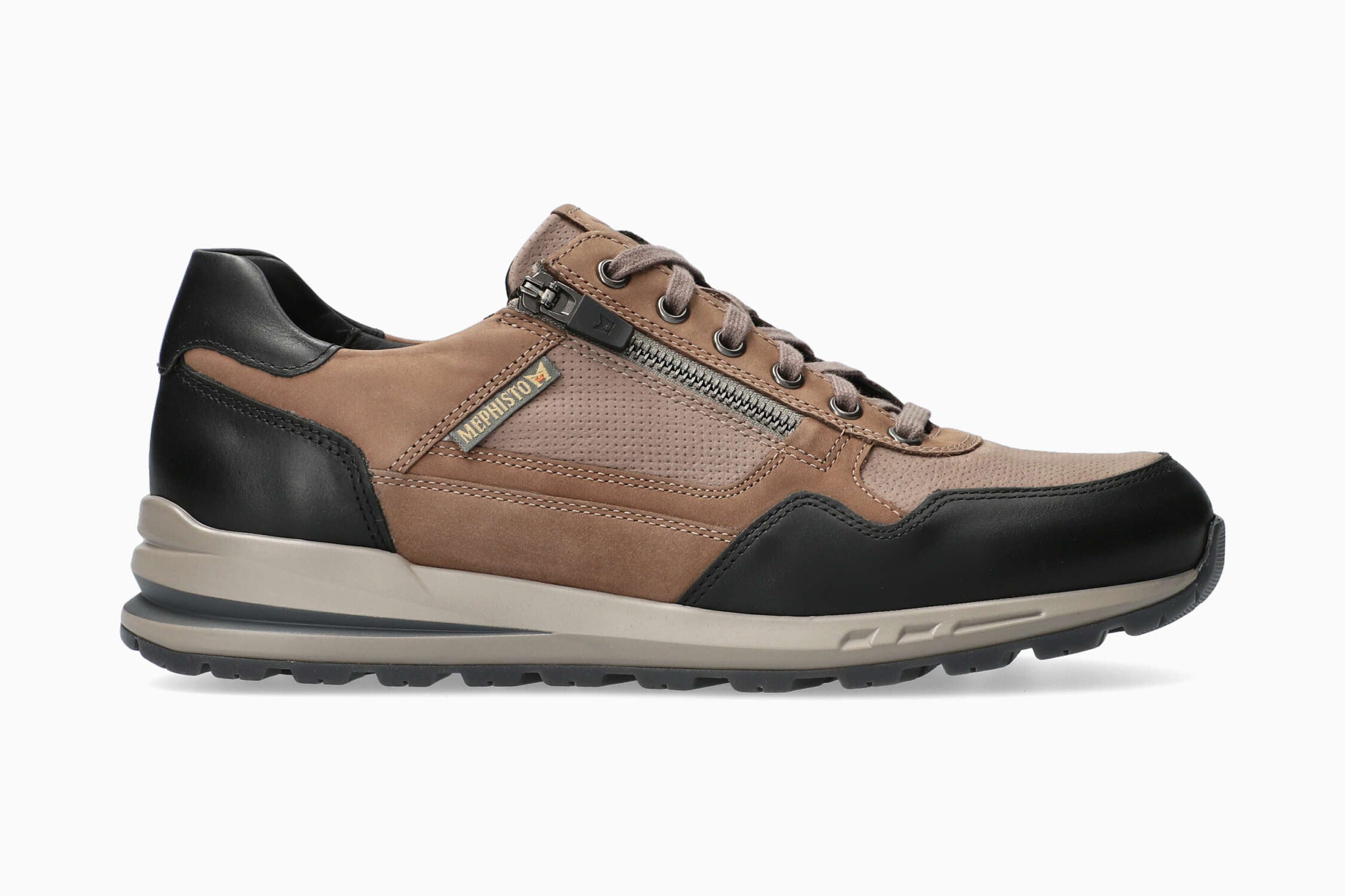 Bradley - Black | M4ZW