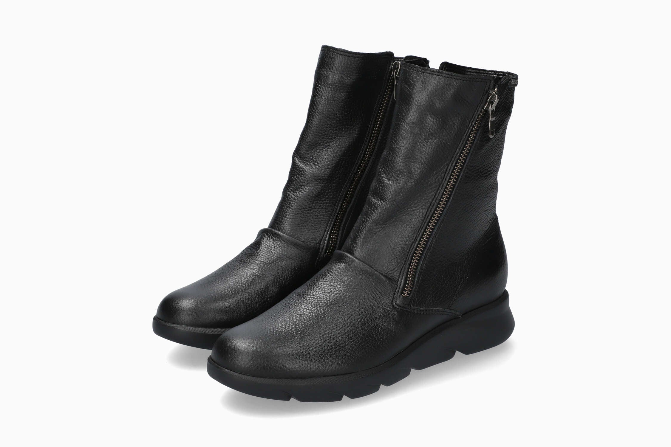 Carlina - Black | M5XU