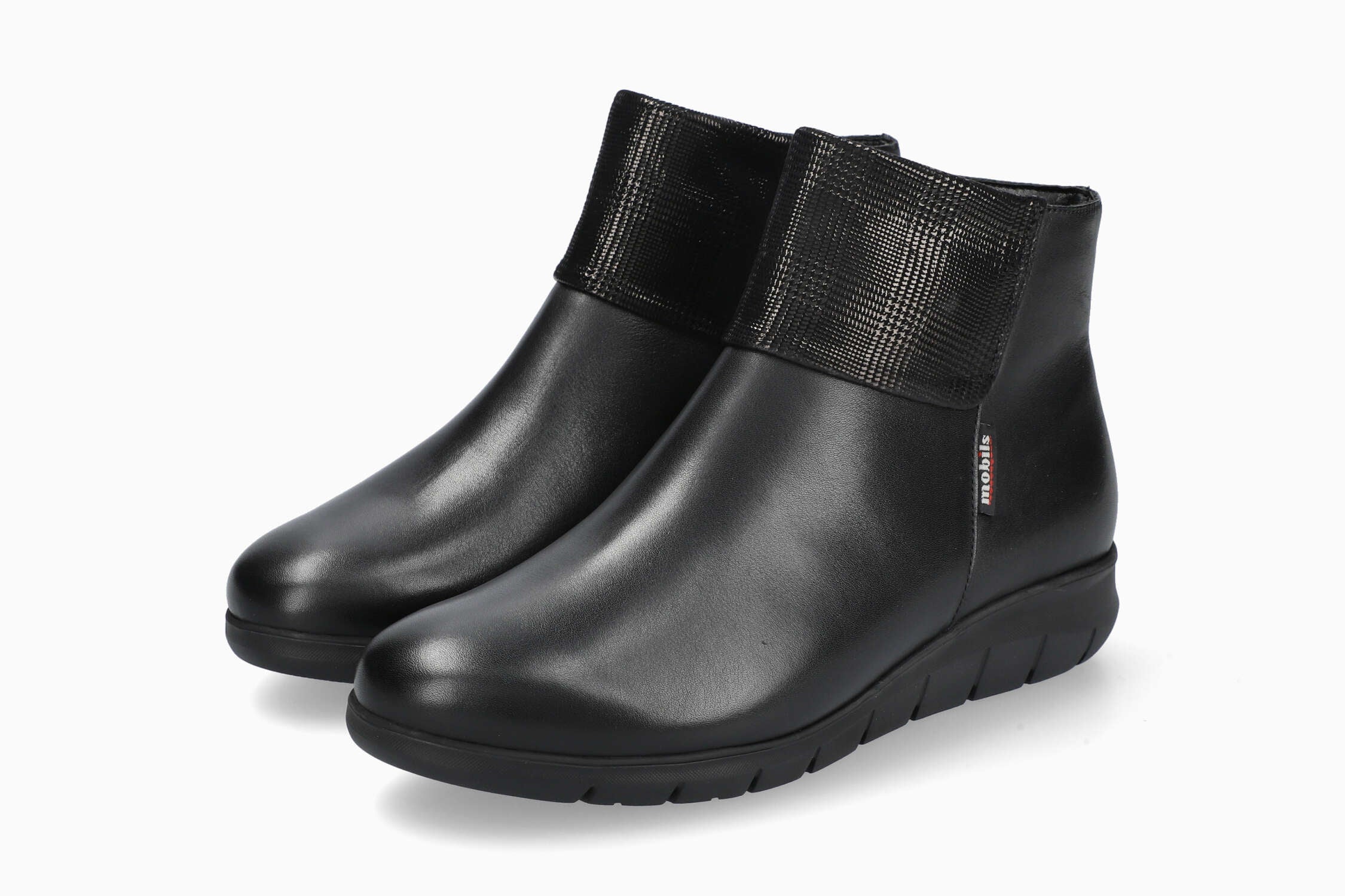 Ilinca - Black | M6SC