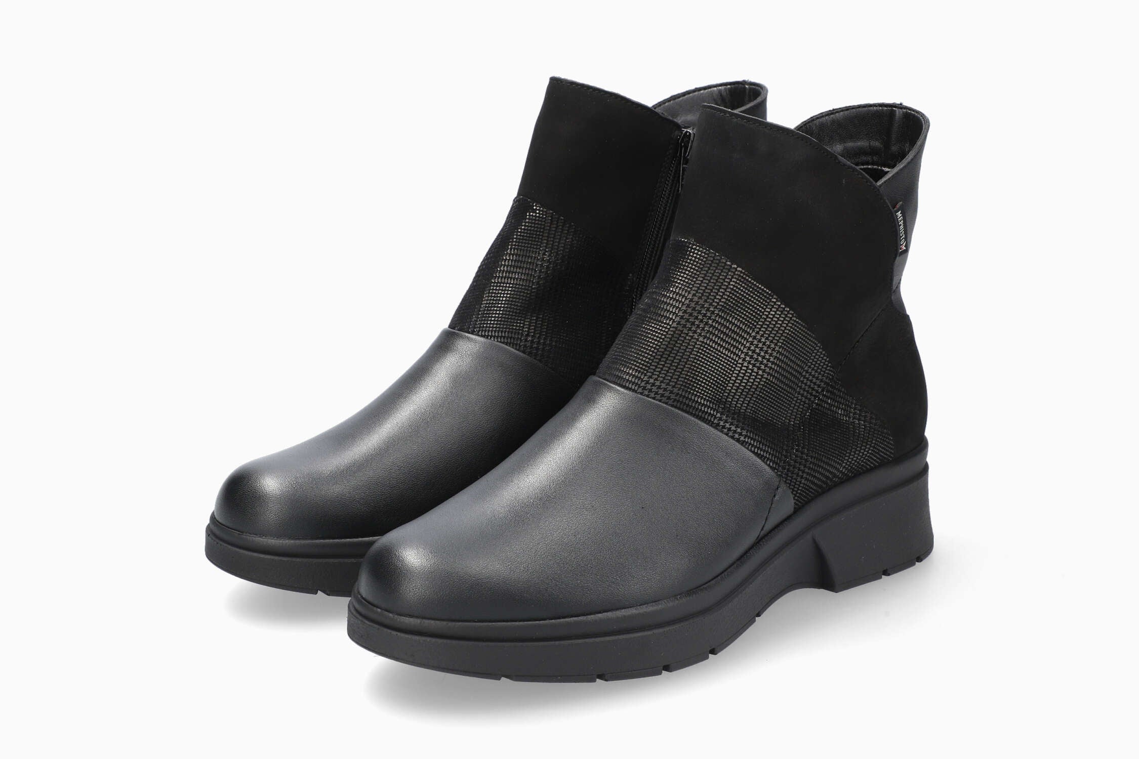 Dyane - Black | M6VN