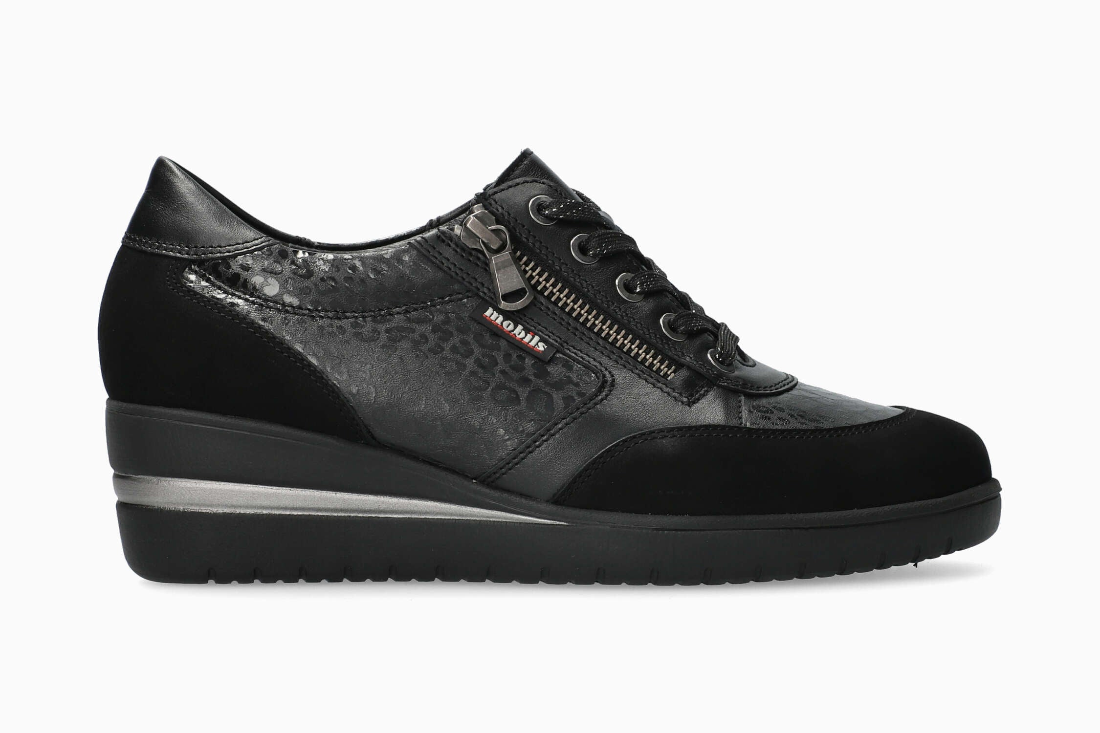 Patrizia - Black | M6SV