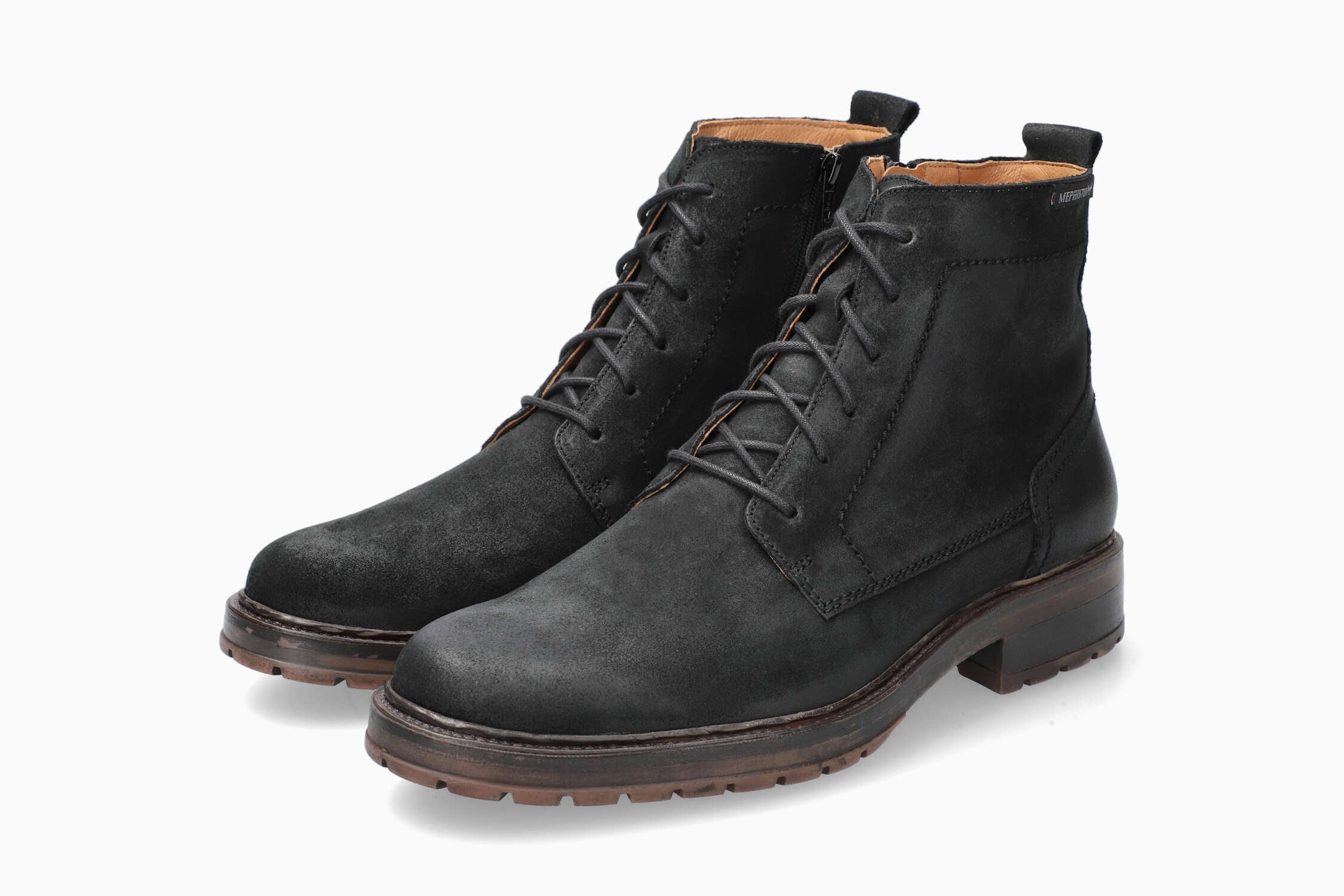 Ladislas - Black | M6XV