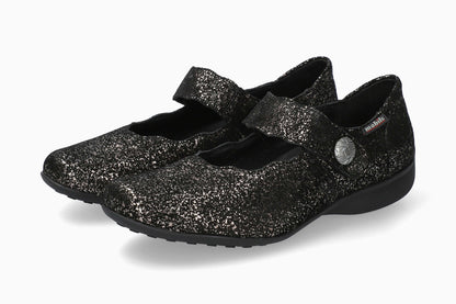 Flora - Black | M7MU