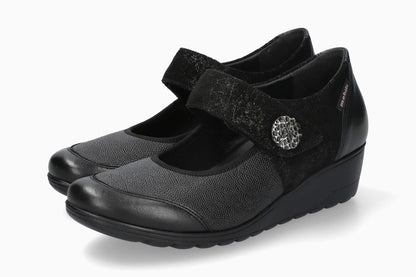 Bathilda - Black | M8JN