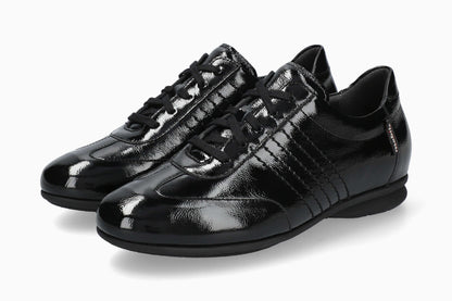 Silla - Black | M6QV