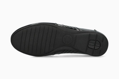 Silla - Black | M6QV