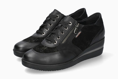 Patrizia - Black | M8KZ