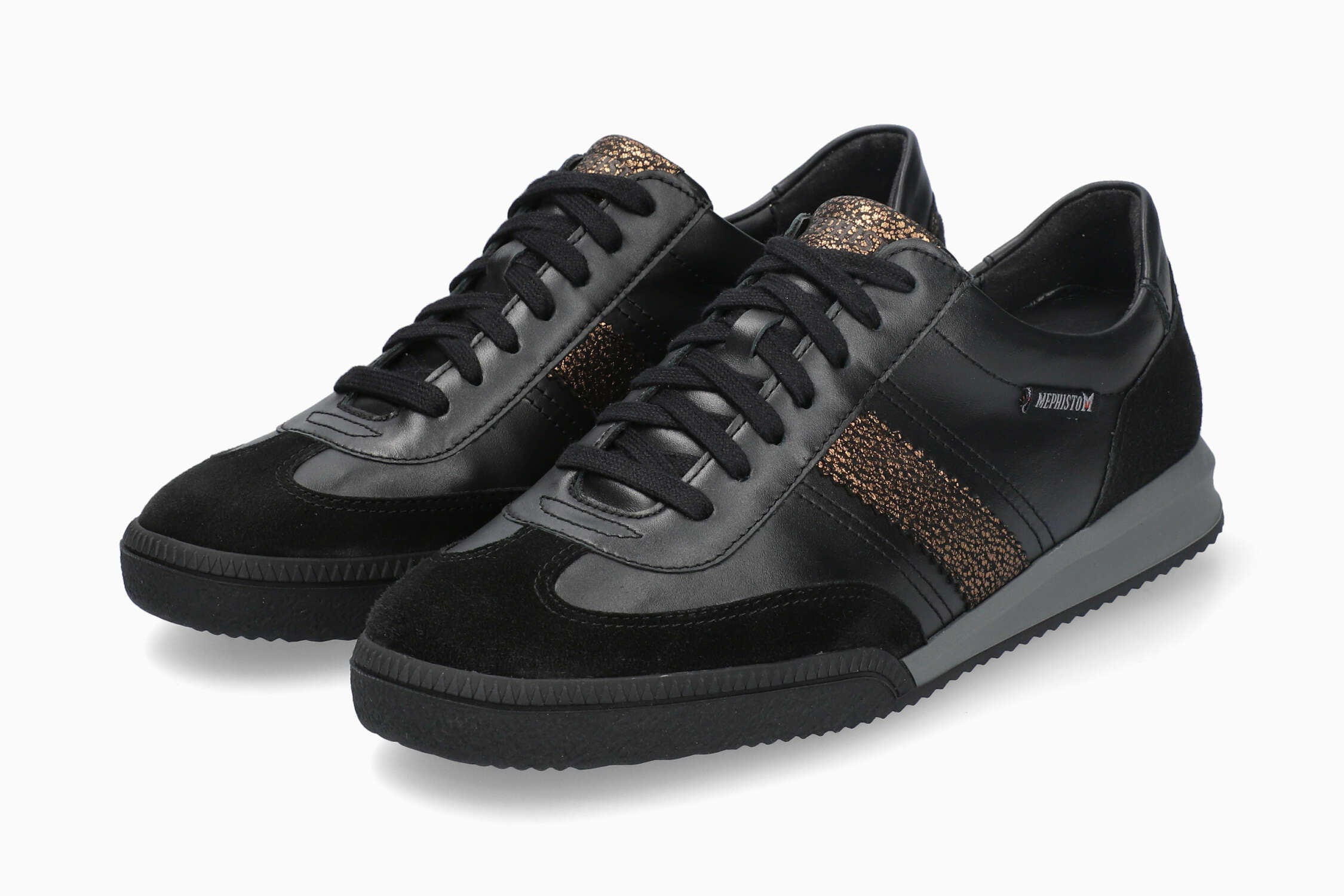 Witney - Black | M8LR