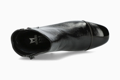Jiliane - Black | M6QV