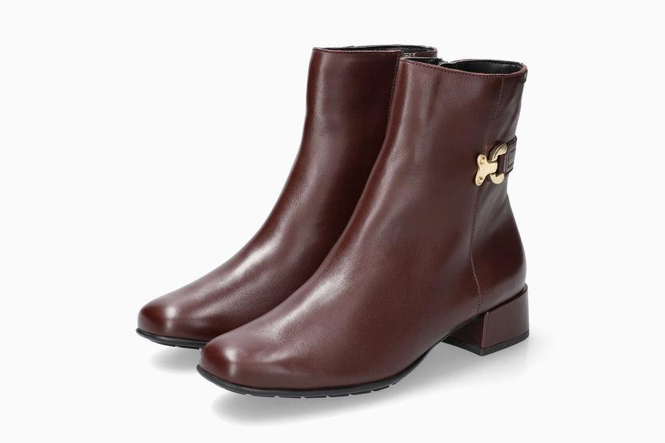 Johana - Cordovan Women Ankle Boots With Heel