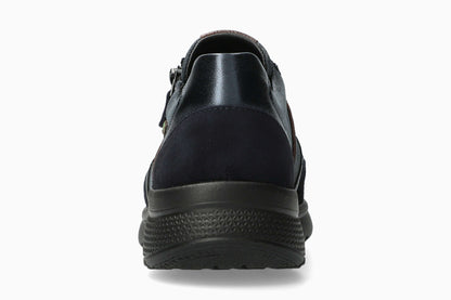 Izae - Navy Women Walking