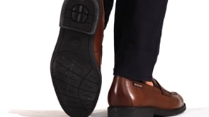 Kurtis - Brown | M4EH