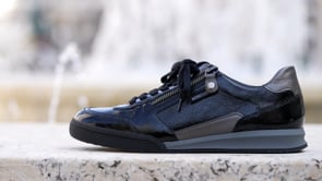 Walie - Black | M8LN